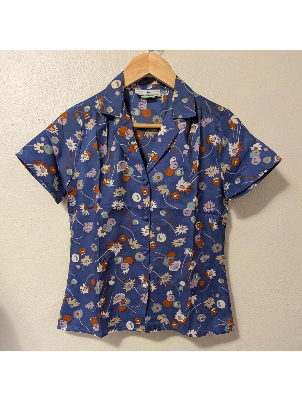 1970s Jonathan Martin Floral Print Silky Polyester Button-Up Blouse Size Small